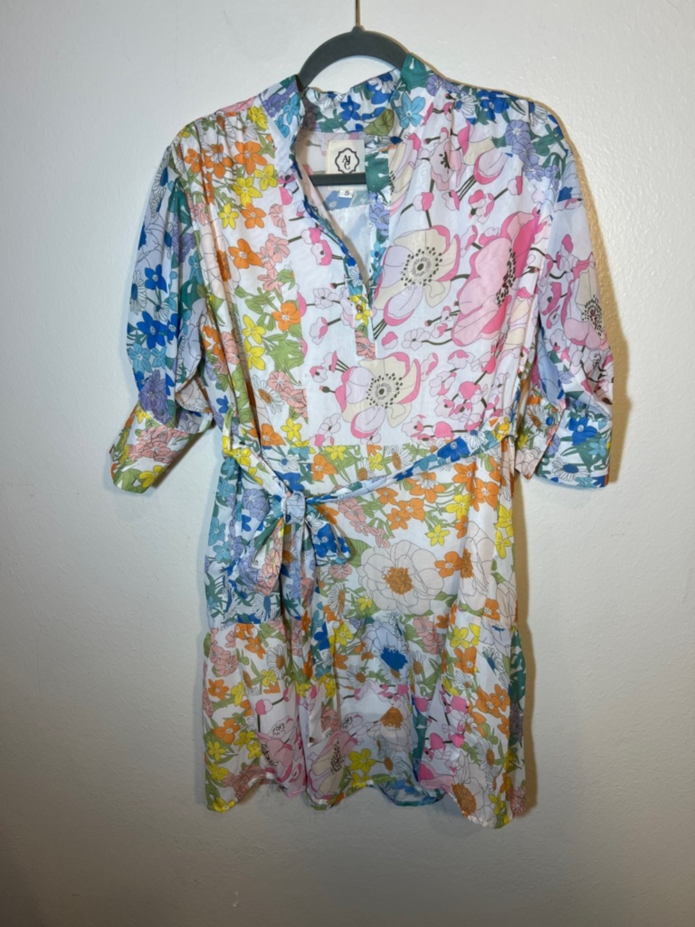 Arthur Jane Claire Short Sleeve Colorful Floral Tie-Waist Mini Dress in Small